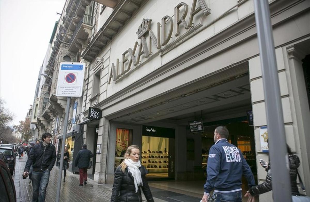 Mango invertirá 1,8 millones en convertir el viejo cine Alexandra en su tienda más grande de Barcelona