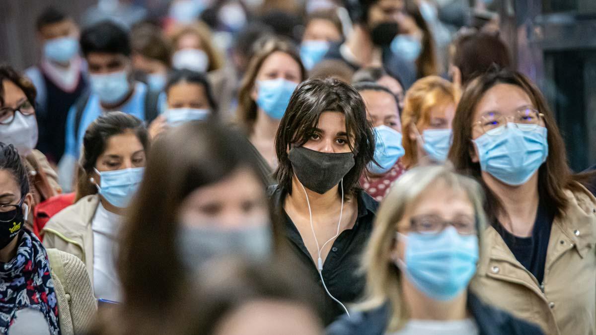 Experts en salut alerten que el sistema sanitari de Catalunya es pot saturar aquest estiu