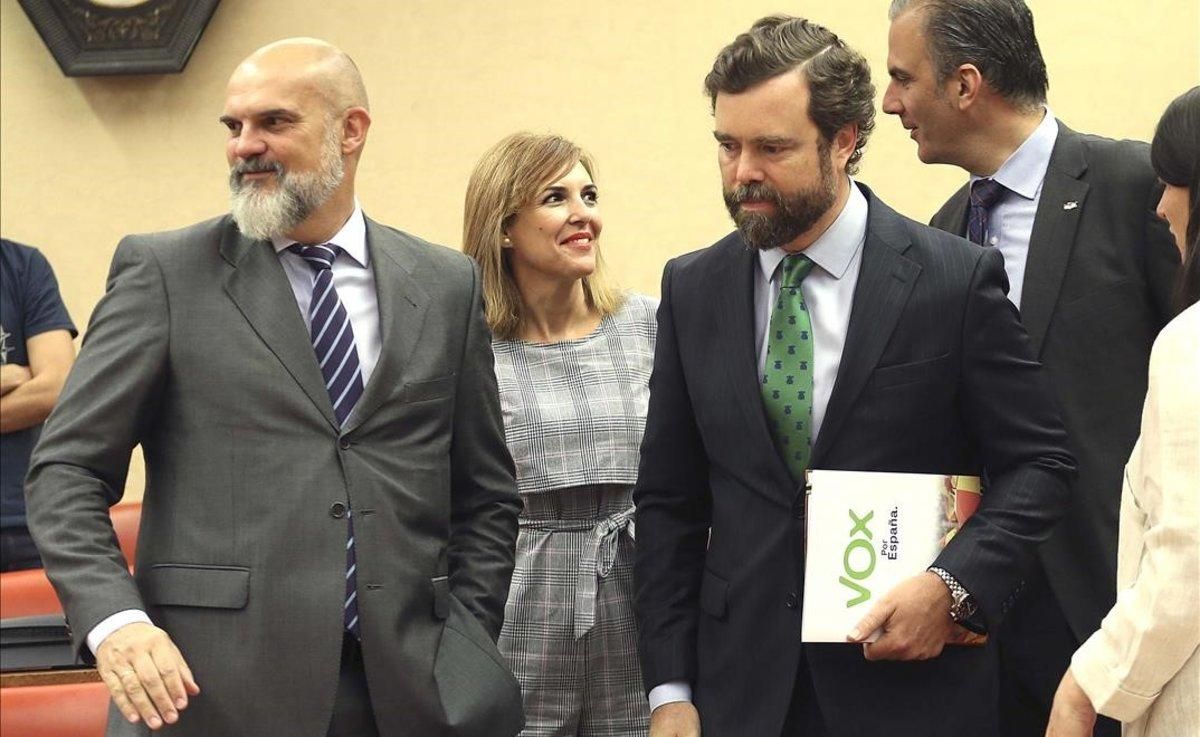 Iván Espinosa de los Monteros en la reunión de la Diputación Permanente del Congreso. Iván Espinosa de los Monteros en la reunión de la Diputación Permanente del Congreso.