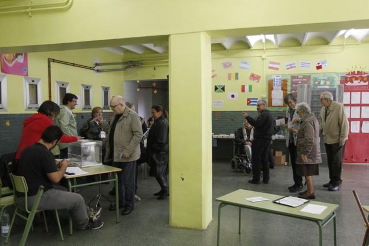 Ambiente electoral en un colegio de Terrassa Ambiente electoral en un colegio de Terrassa