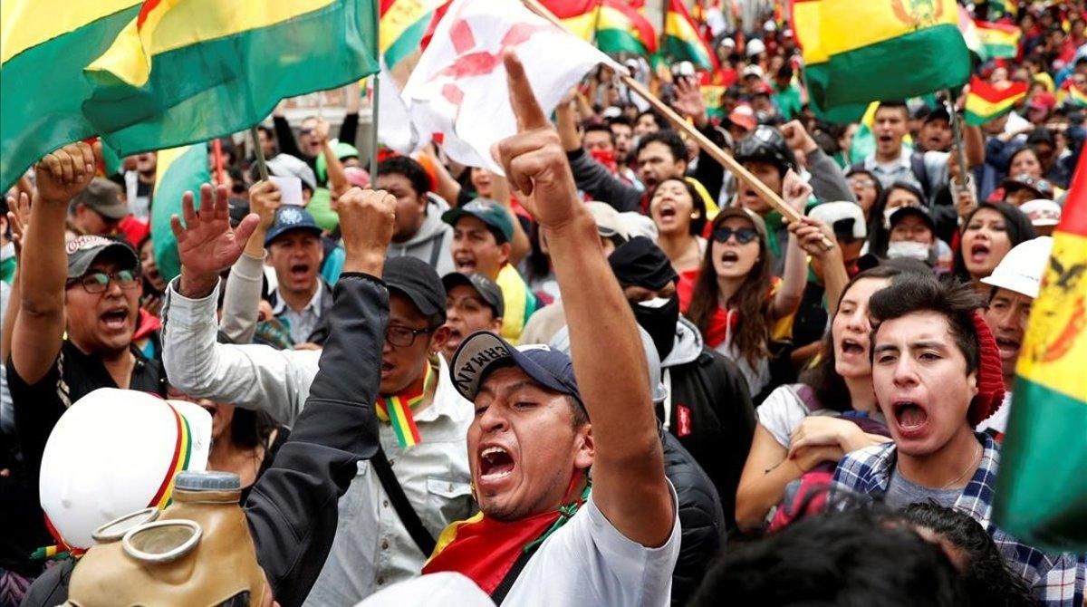 Protestas contra Evo Morales en Bolivia este domingo. Protestas contra Evo Morales en Bolivia este domingo.