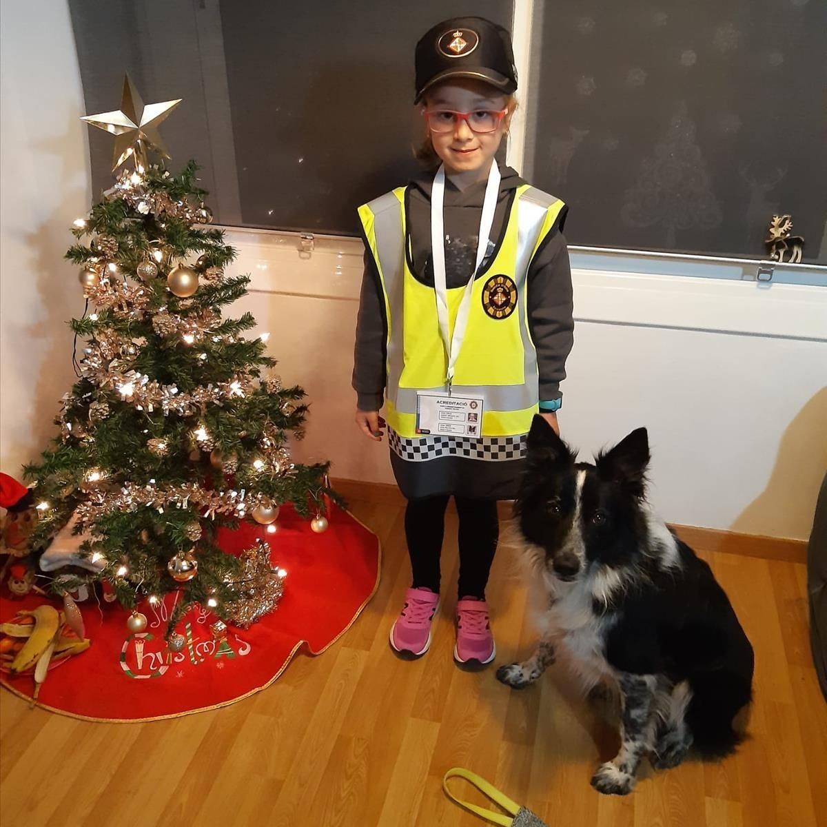Celia y Coco a punto de comenzar una sesión con la Guardia Urbana. Celia y Coco a punto de comenzar una sesión con la Guardia Urbana.