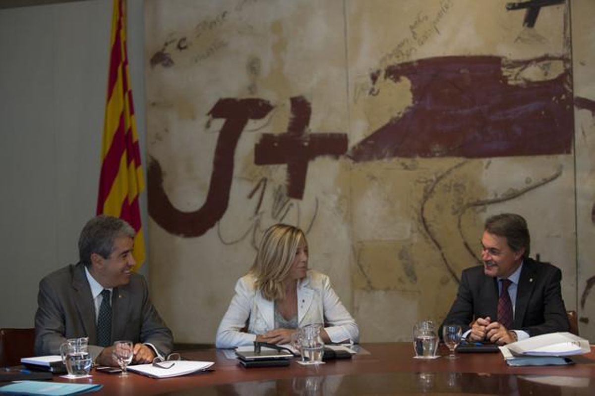 Francesc Homs, Joana Ortega y Artur Mas, en una reunión de Govern. Francesc Homs, Joana Ortega y Artur Mas, en una reunión de Govern.