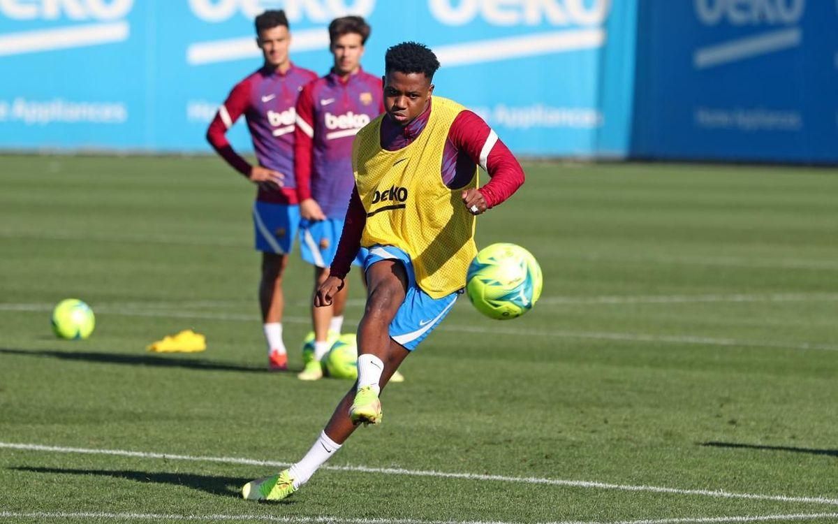 Ansu Fati, en el entrenamiento previo a la visita del Madrid al Camp Nou. Ansu Fati, en el entrenamiento previo a la visita del Madrid al Camp Nou.