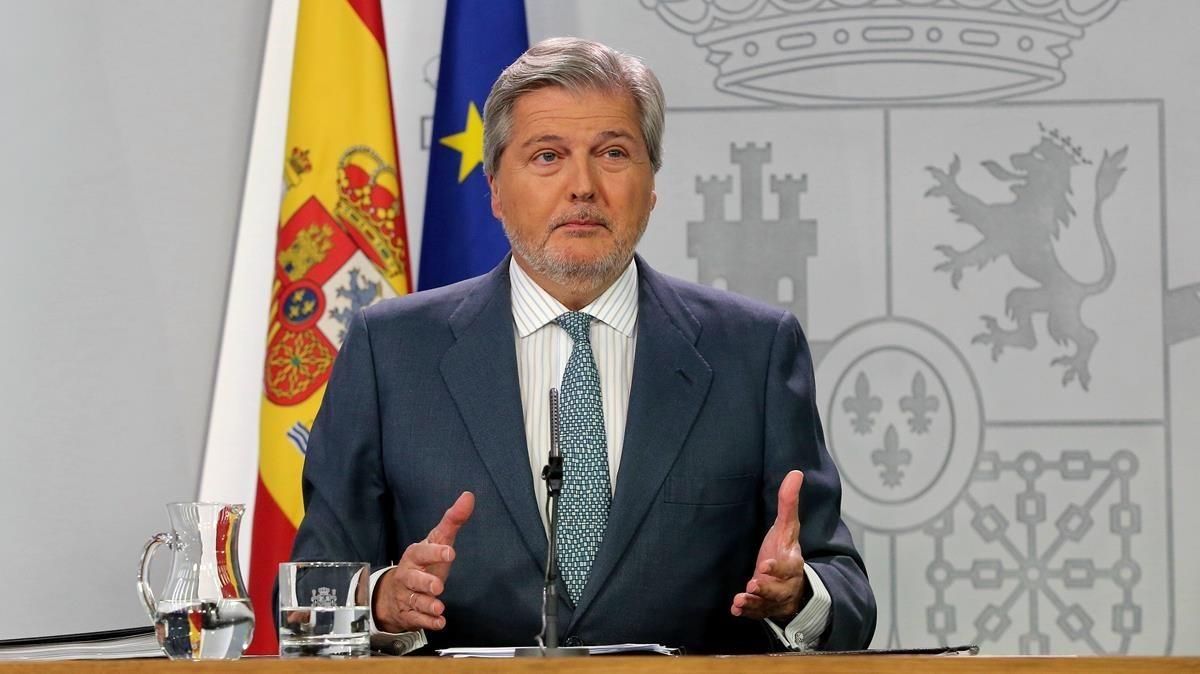 El ministro Íñigo Méndez de Vigo en rueda de prensa. El ministro Íñigo Méndez de Vigo en rueda de prensa.