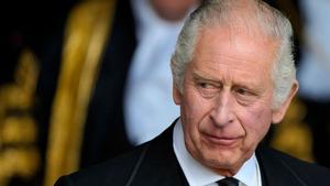 Carles III no pagarà impostos sobre la milionària herència d’Isabel II