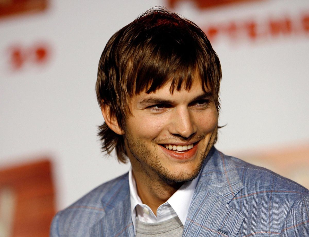 Ashton Kutcher revela que ha estado a punto de perder la vista y el oído Ashton Kutcher revela que ha estado a punto de perder la vista y el oído