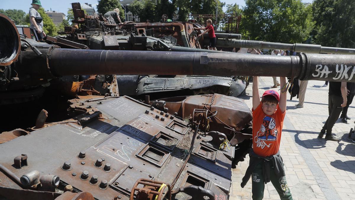 Guerre Russie-Ukraine : Dernière minute de l’invasion de Poutine, en direct