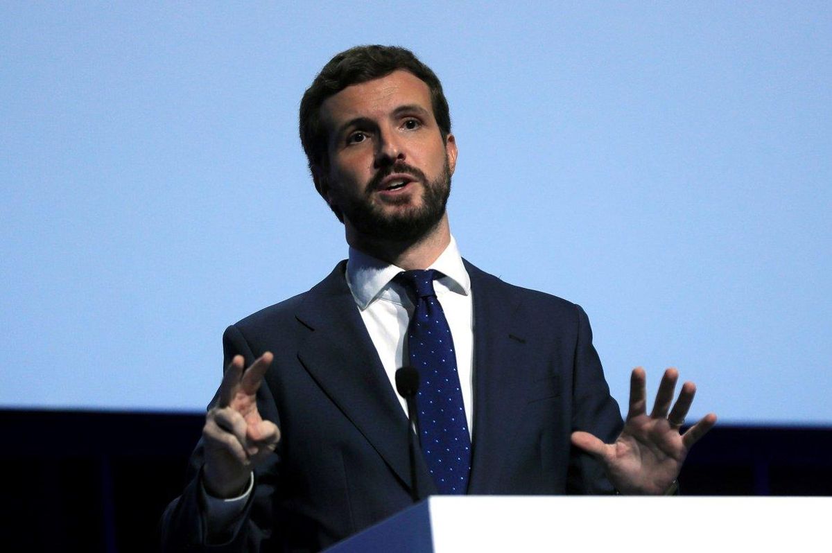 El presidente del Partido Popular, Pablo Casado, durante su discurso en el 13º Congreso Nacional de la Distribución de la Automoción en el Centro de Convenciones Norte. El presidente del Partido Popular, Pablo Casado, durante su discurso en el 13º Congreso Nacional de la Distribución de la Automoción en el Centro de Convenciones Norte.