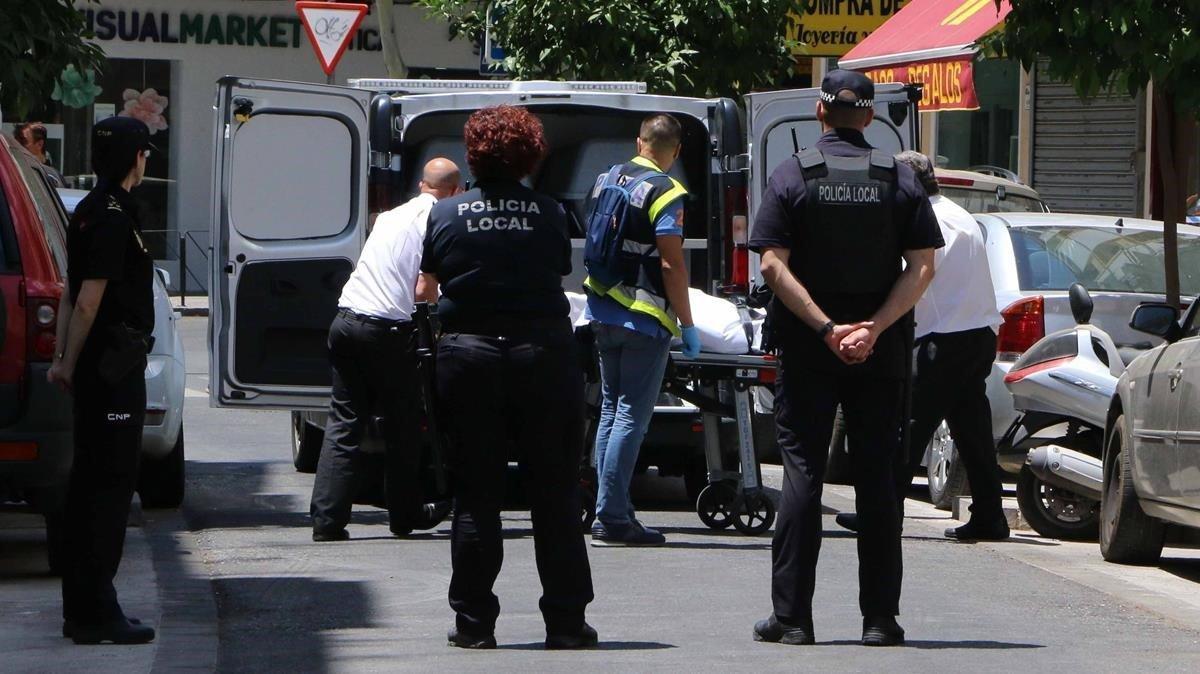 La Funerària Municipal de Madrid no ha deixat de donar servei a morts amb Covid-19 al canviar el protocol