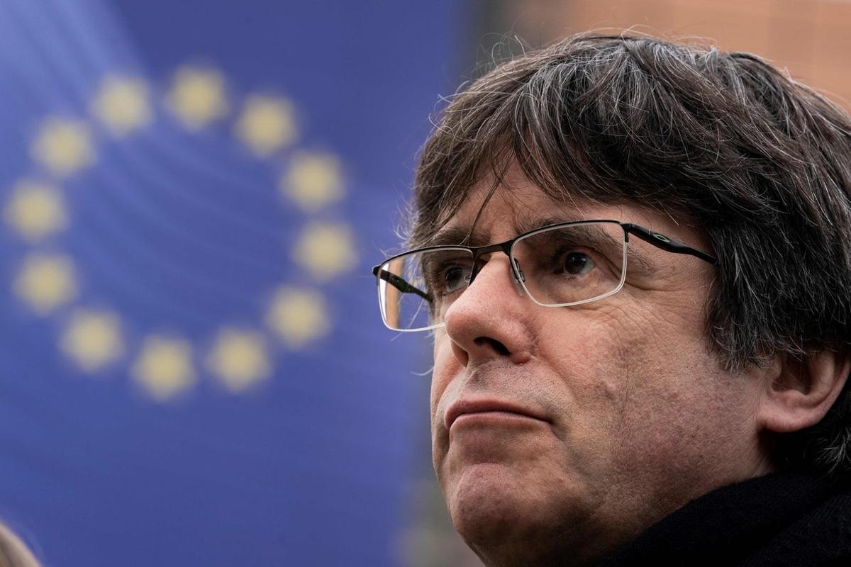 España Avisa A Bélgica De "consecuencias" Si No Entrega A Puigdemont