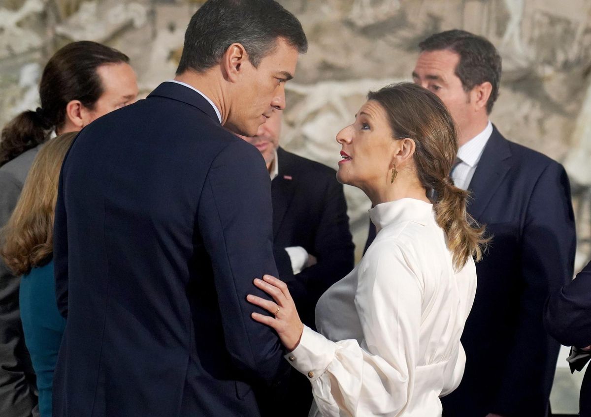Sánchez redobla los contactos con Díaz y Belarra para calmar la tensión sobre Ucrania Sánchez redobla los contactos con Díaz y Belarra para calmar la tensión sobre Ucrania