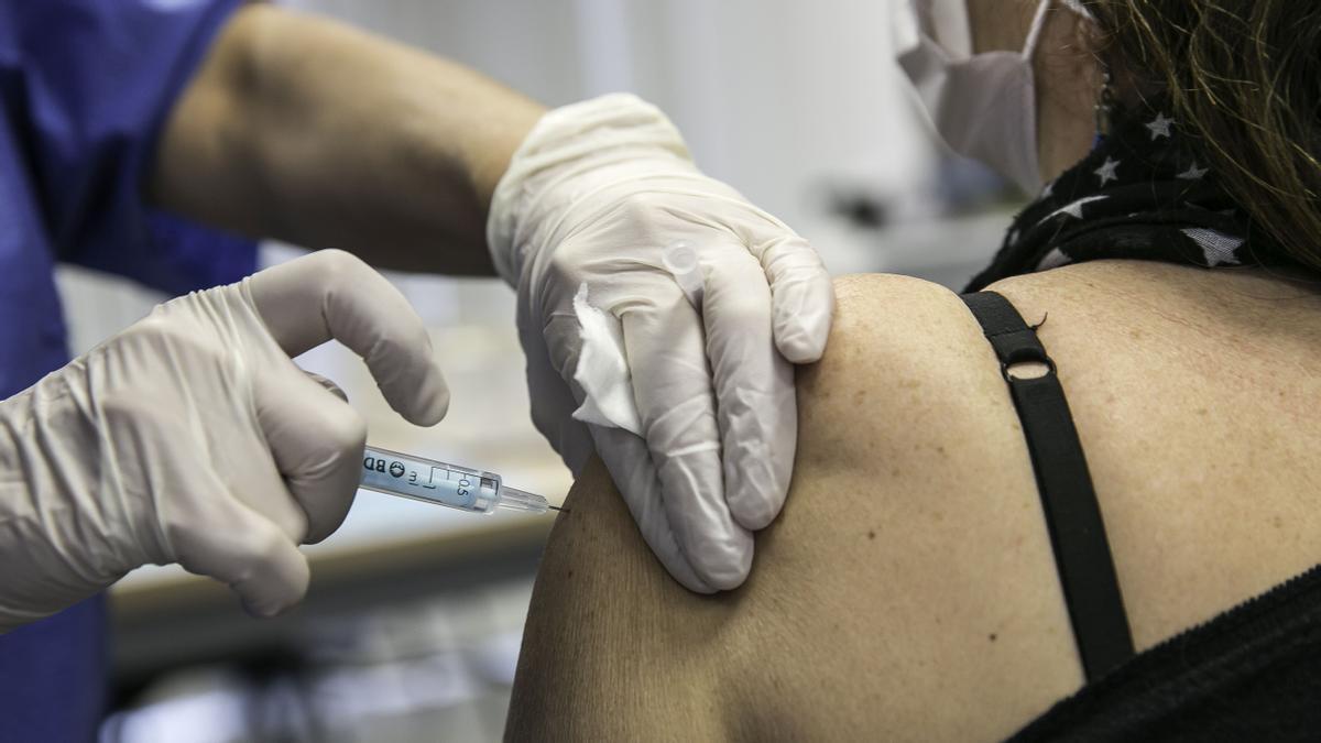 Espanya no pot confinar els no vacunats: «Violaria els drets fonamentals»