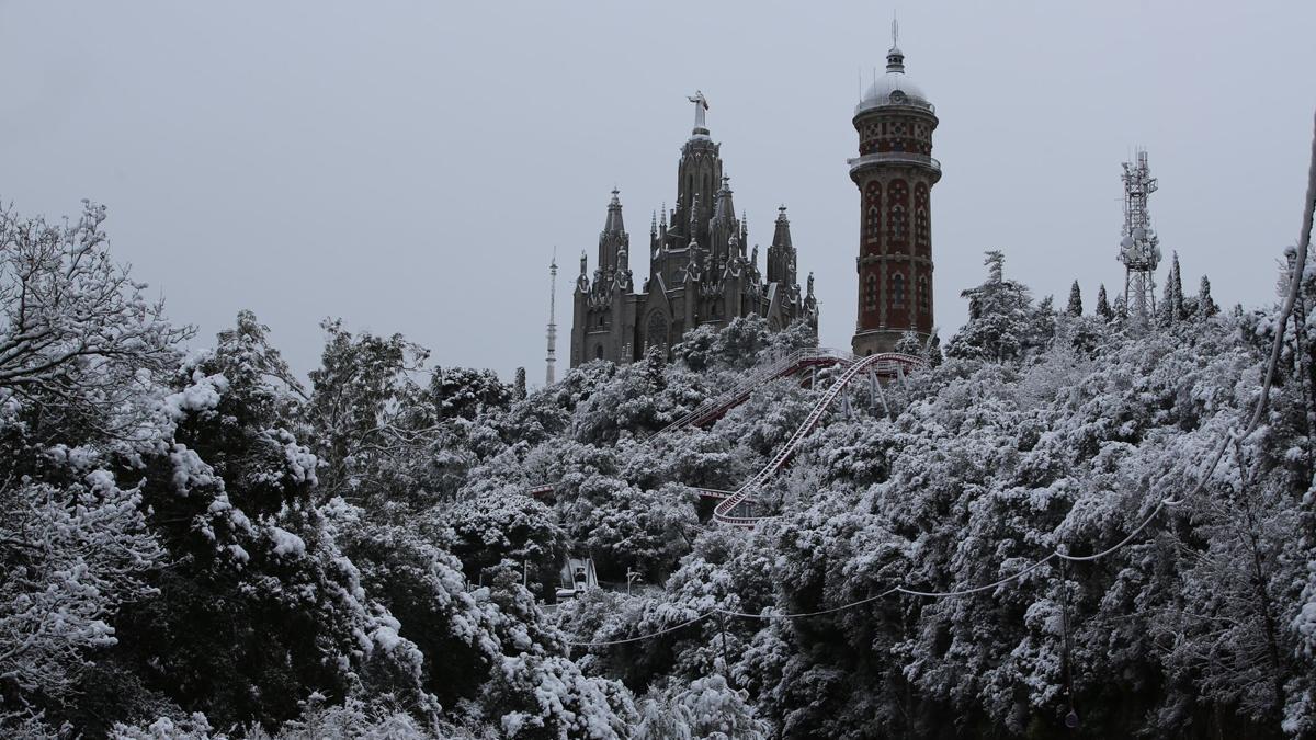 Nieve en Barcelona: así ha amanecido Collserola hoy