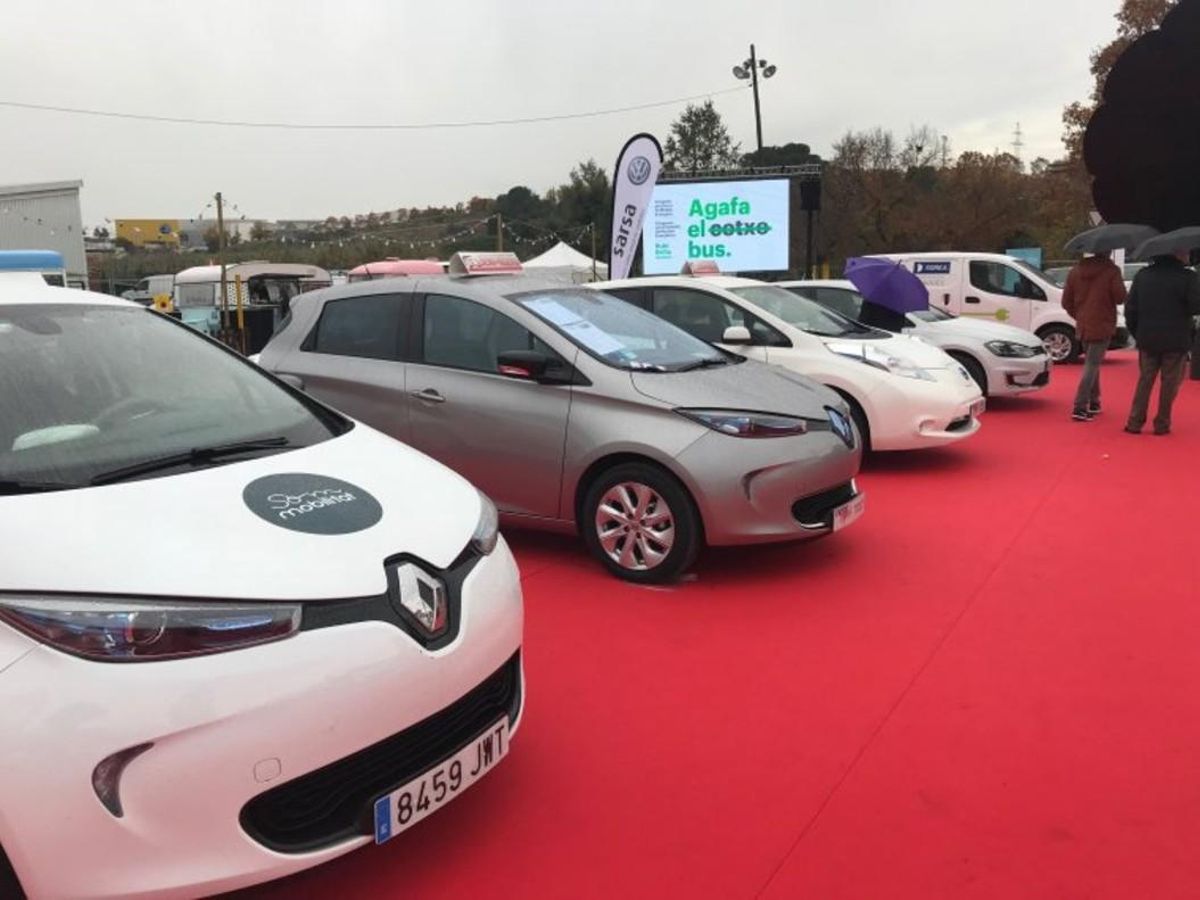 Imagen de la 1ª Feria del Vehículo Eléctrico celebrada en Rubí Imagen de la 1ª Feria del Vehículo Eléctrico celebrada en Rubí