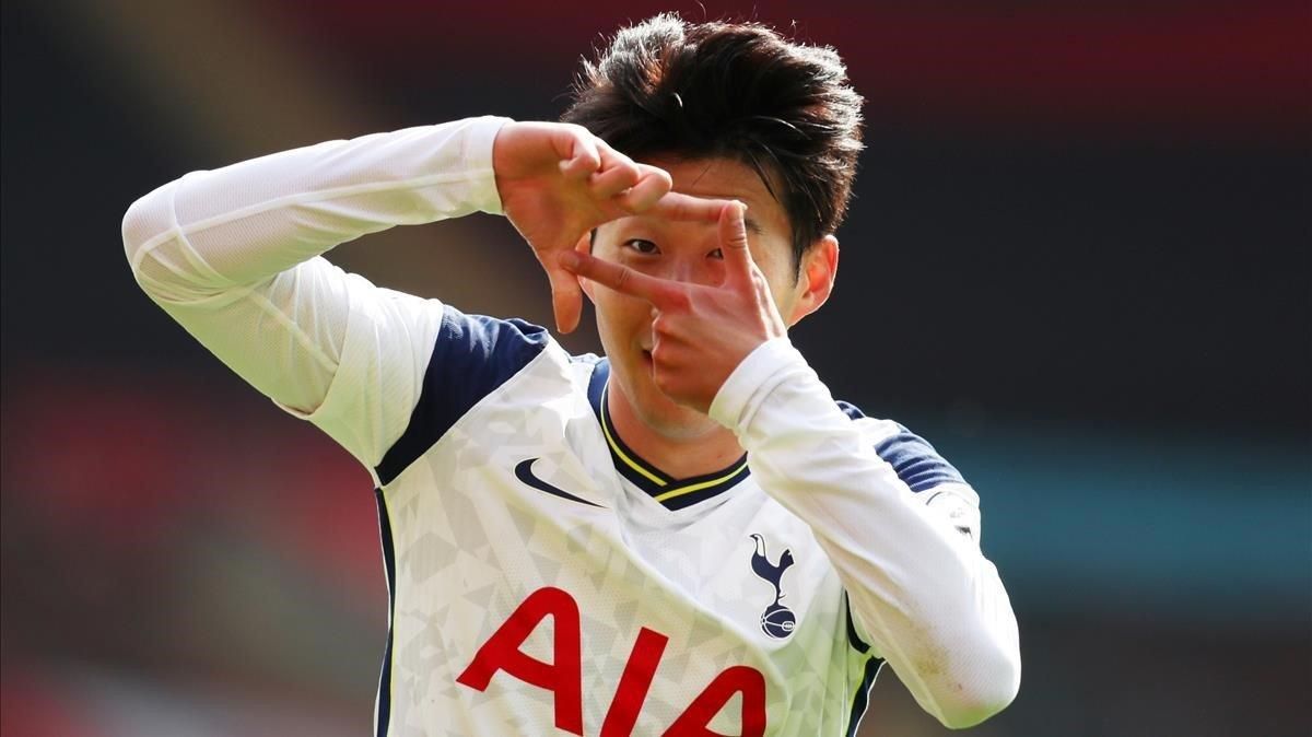 Son celebra uno de sus cuatro goles ante el Southampton. Son celebra uno de sus cuatro goles ante el Southampton.