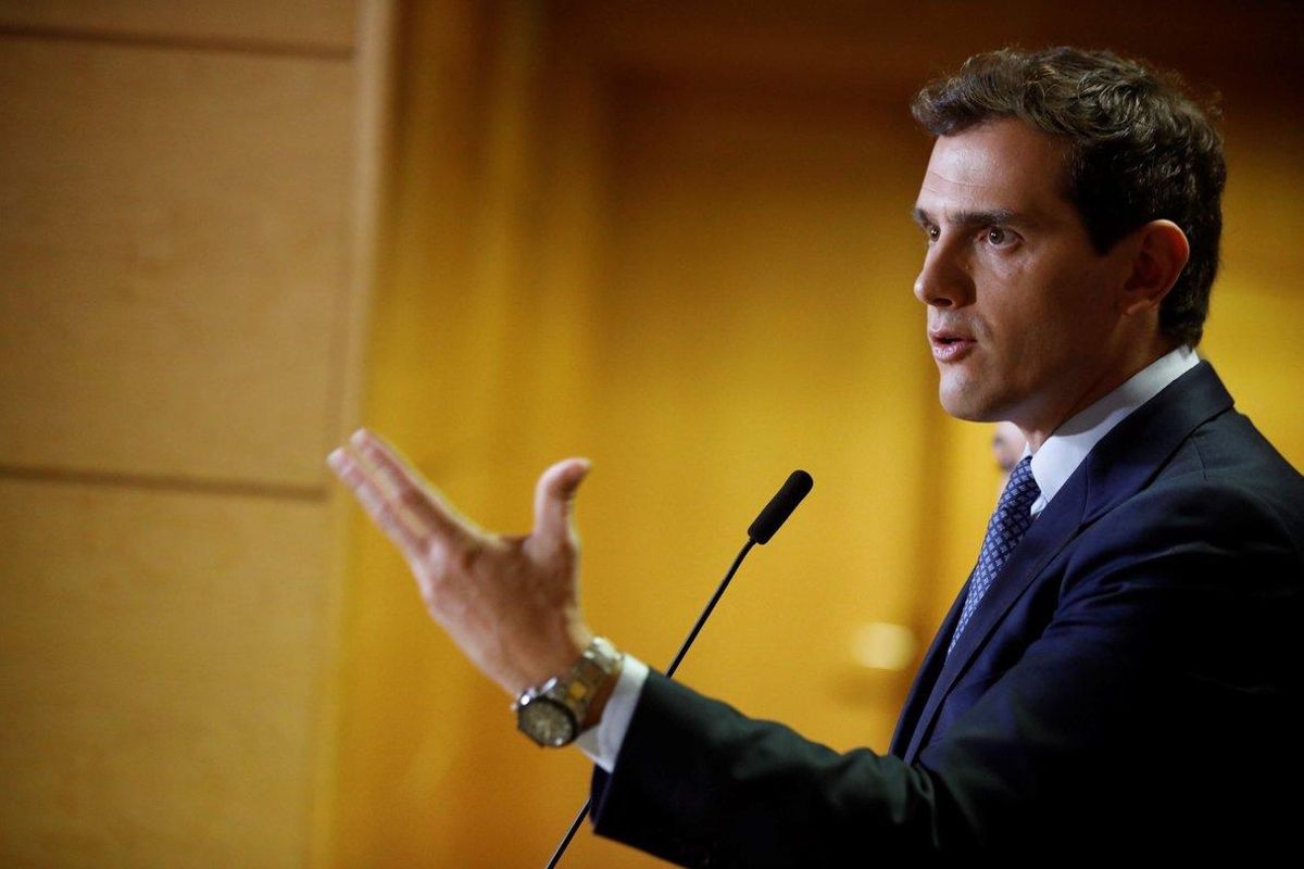 GRAF3184. MADRID, 02/10/2019.- El presidente de Ciudadanos, Albert Rivera, realiza declaraciones antes de reunirse con cargos y diputados de Ciudadanos en la Asamblea de Madrid.- EFE/David Fernández GRAF3184. MADRID, 02/10/2019.- El presidente de Ciudadanos, Albert Rivera, realiza declaraciones antes de reunirse con cargos y diputados de Ciudadanos en la Asamblea de Madrid.- EFE/David Fernández