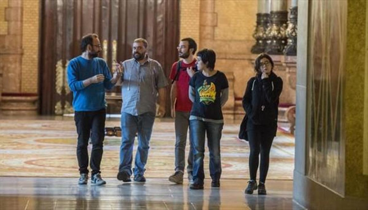 Varios diputados de la CUP, en la Cámara. Varios diputados de la CUP, en la Cámara.