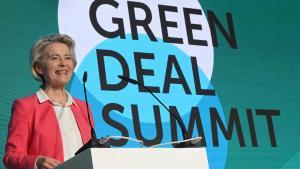 La presidenta de la Comisión Europea, Ursula von der Leyen, durante su intervención en la cumbre del Pacto Verde el pasado 26 de septiembre en Praga.
