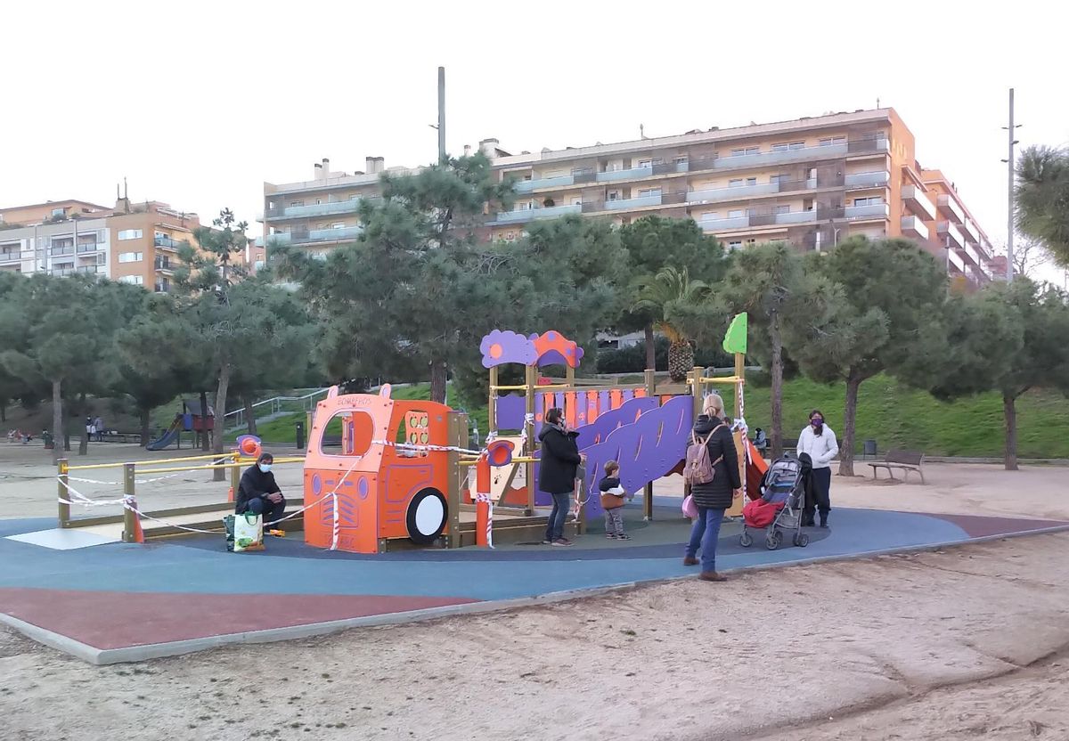 Mataró: l’única gran ciutat de Barcelona que manté tancats els parcs infantils Mataró: l’única gran ciutat de Barcelona que manté tancats els parcs infantils