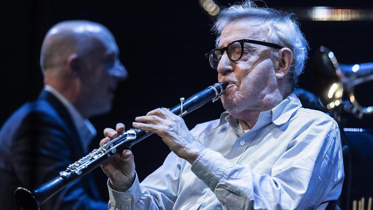 Woody Allen durante el concierto en el teatro Tívoli