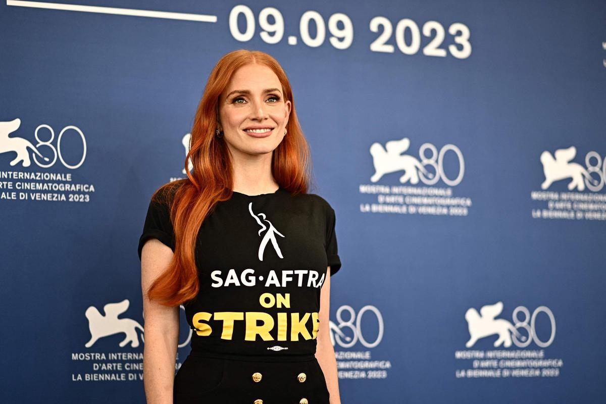 Jessica Chastain reivindica la lluita dels actors a Venècia: «Volen mantenir-nos callats» Jessica Chastain reivindica la lluita dels actors a Venècia: «Volen mantenir-nos callats»
