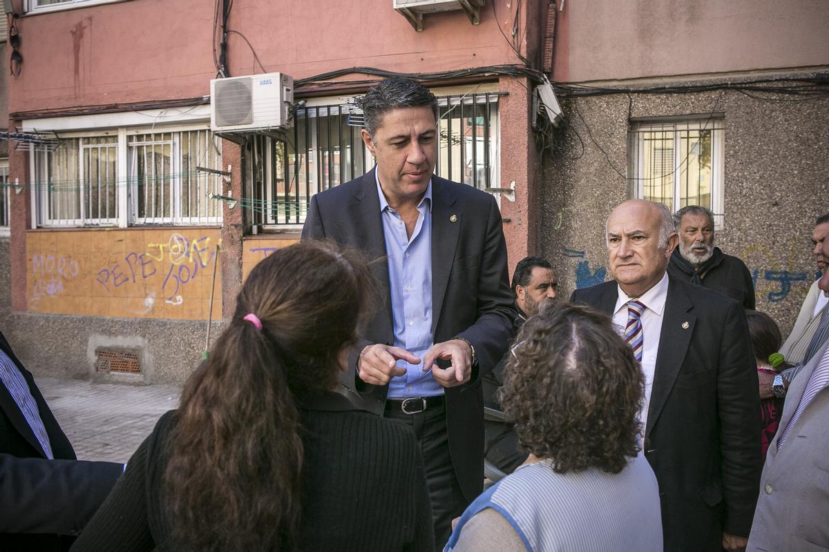 Xavier García Albiol, en su etapa de alcalde en 2013, junto a quien fue su concejal de Seguridad, Miguel Jurado.