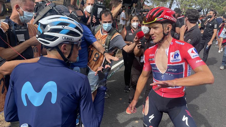 El poder de Evenepoel en la Vuelta no arruga ni a Carlos Rodríguez ni a Ayuso