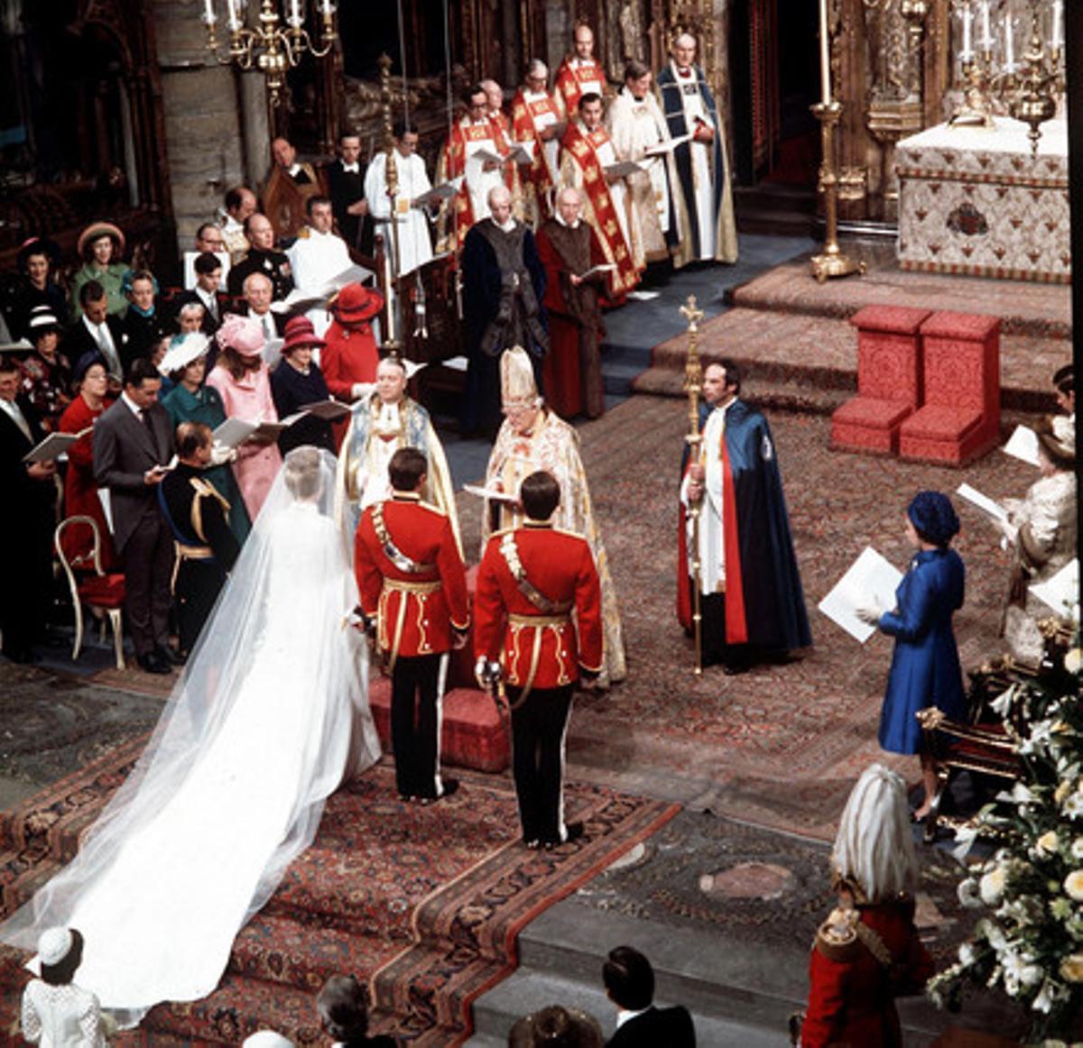 Boda de la princesa Ana y Mark Philips, en la abadía de Westminster, en 1973.