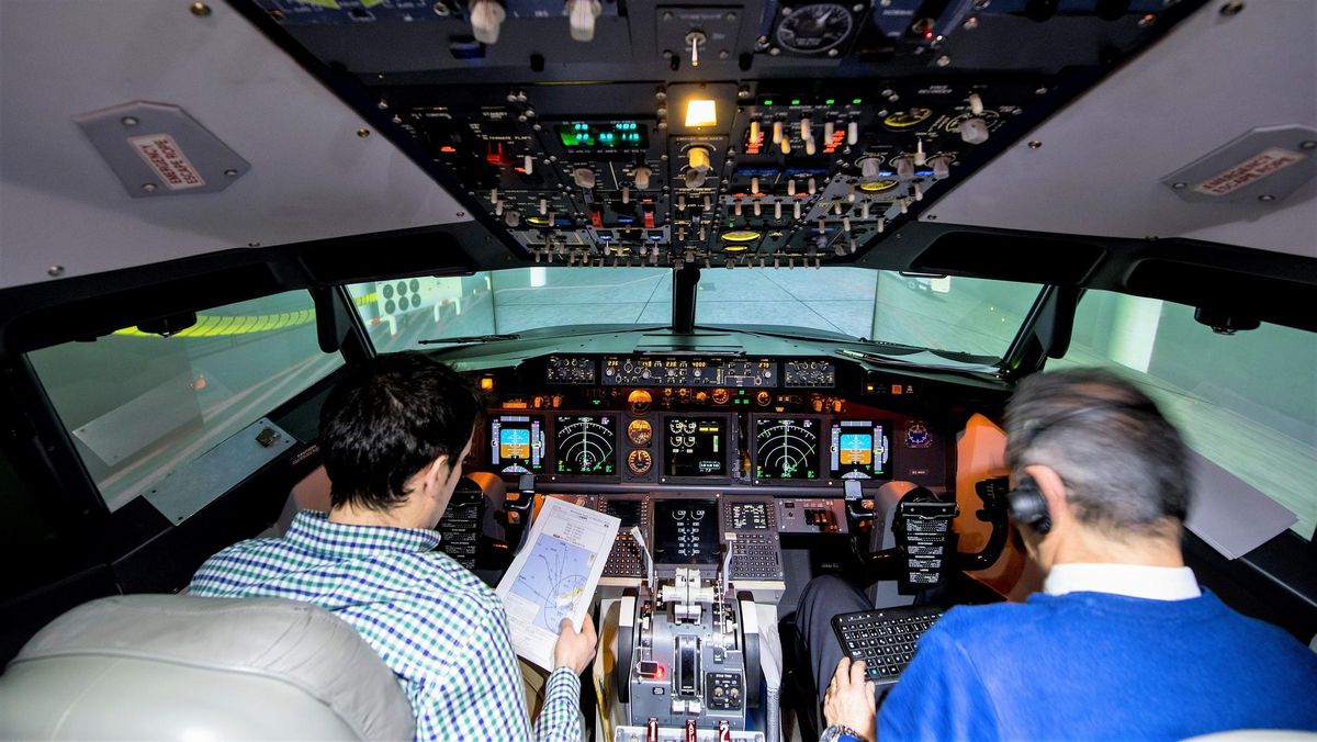 "Fui a un simulador de vuelo y me perdieron la maleta" "Fui a un simulador de vuelo y me perdieron la maleta"