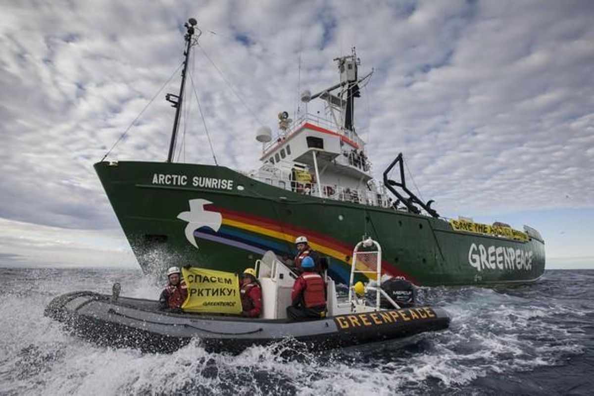 El ’Artic Sunrise’ de Greenpeace en el Ártico. El ’Artic Sunrise’ de Greenpeace en el Ártico.