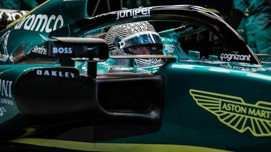 Desvelado el Aston Martin AMR23, el coche de Fernando Alonso en su nueva aventura en la F1