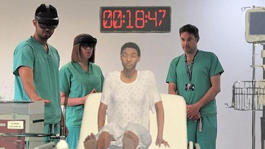 Patients use holograms to try medical treatments