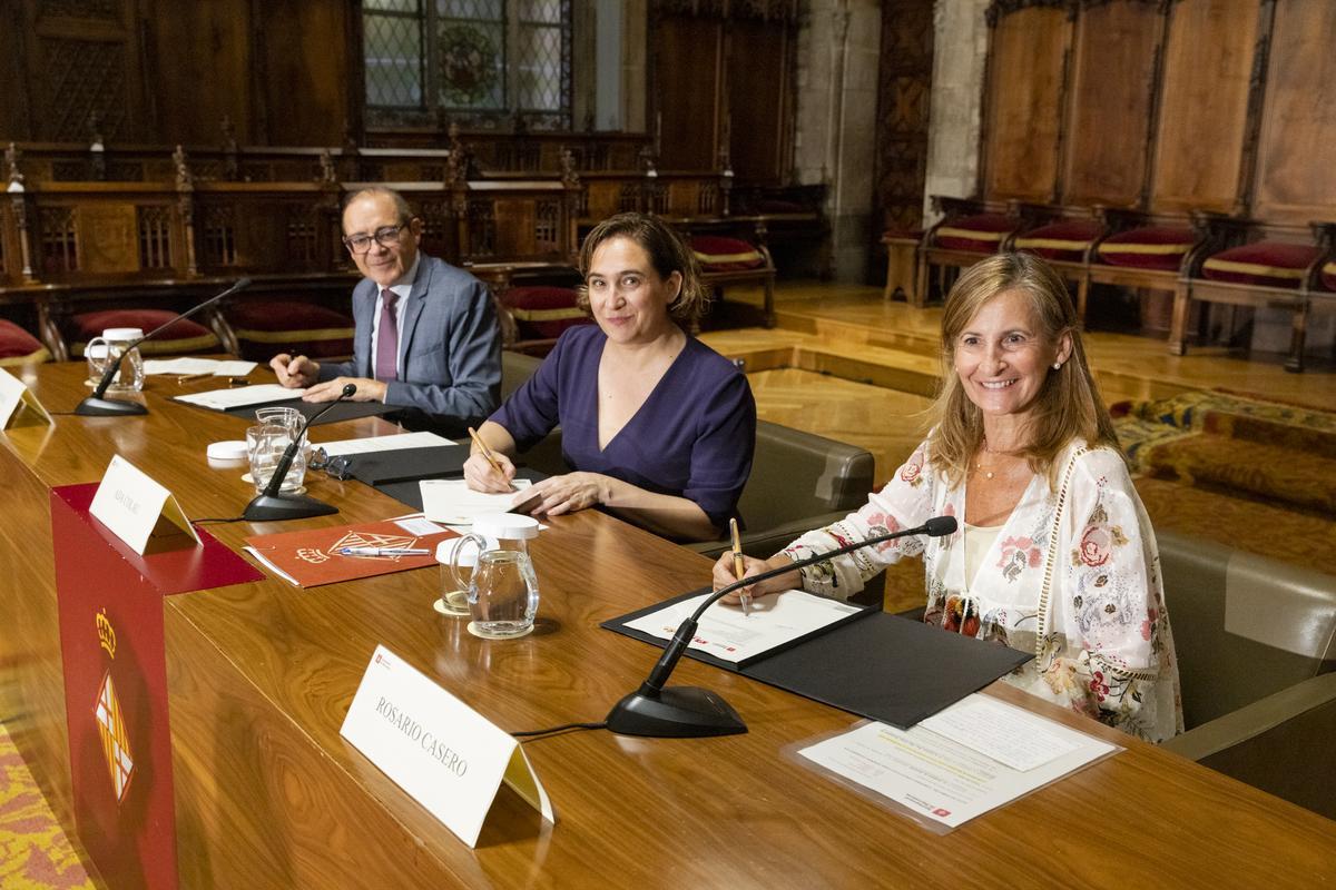 Acuerdo con la banca pública para financiar vivienda pública y cooperativa en Barcelona