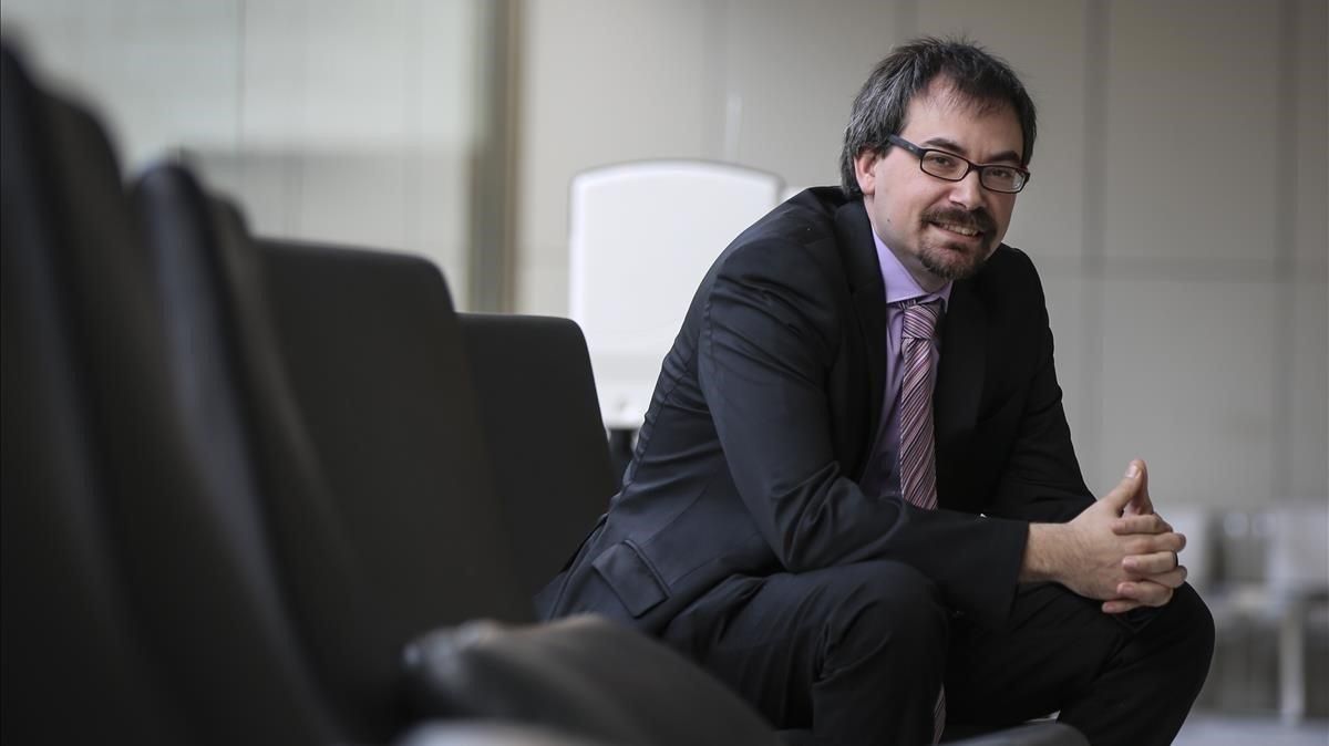Roi Piñeiro ha visitado recientemente Barcelona para impartir el sexto taller del Proyecto Inmuniza. Roi Piñeiro ha visitado recientemente Barcelona para impartir el sexto taller del Proyecto Inmuniza.