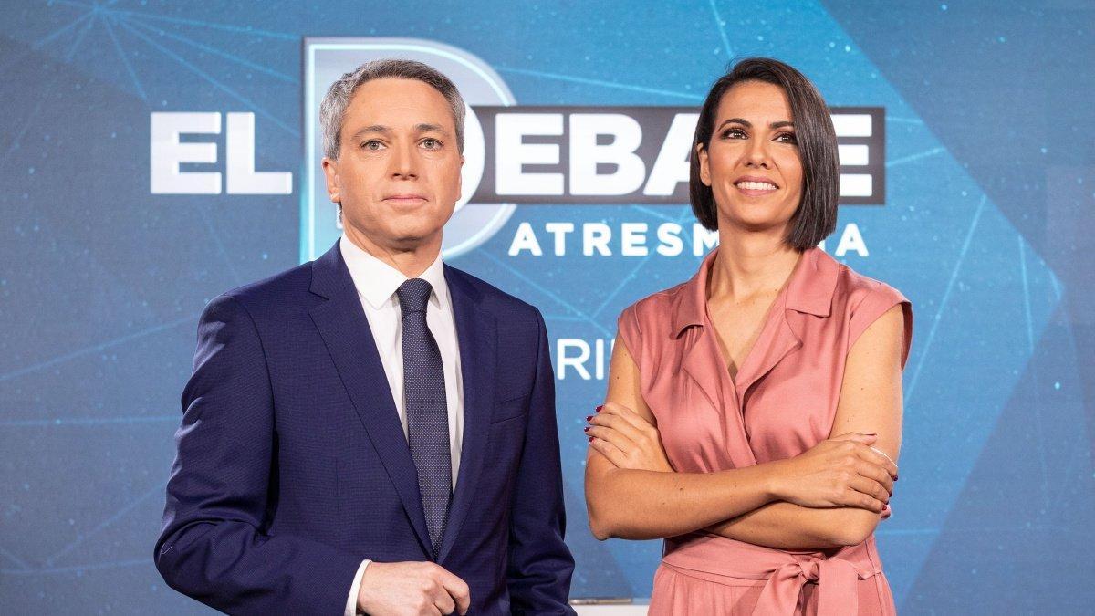 Ana Pastor y Vicente Vallés, presentadores de ’El debate’ de Atresmedia Televisión.