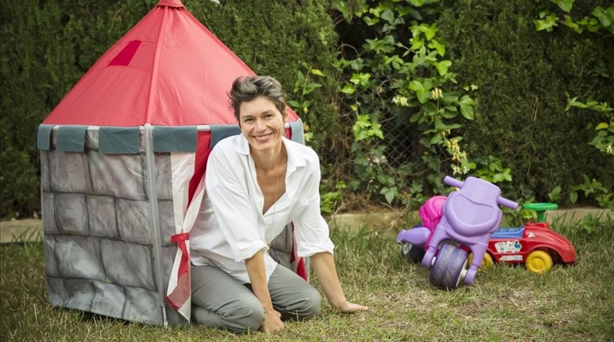 Maria Llopis, autora de ’Maternidades subversivas’, en Benicassim. Maria Llopis, autora de ’Maternidades subversivas’, en Benicassim.