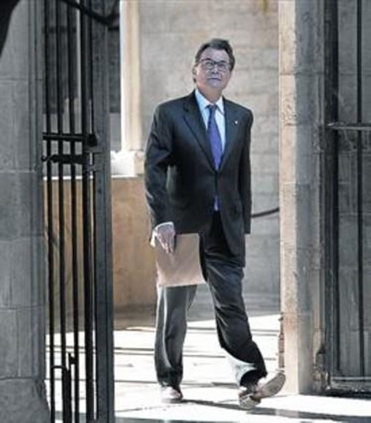 Artur Mas, ayer, tras una reunión del Ejecutivo catalán. Artur Mas, ayer, tras una reunión del Ejecutivo catalán.