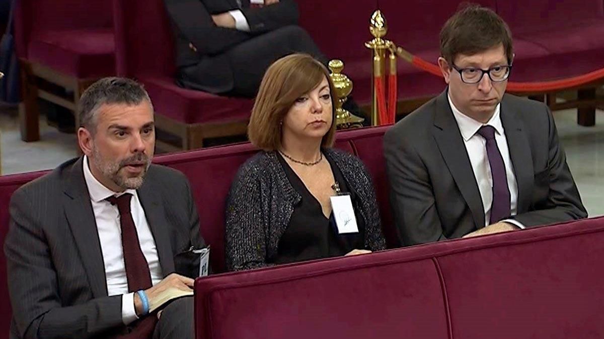 Santi Vila, Meritxell Borràs y Carles Mundó, en el Tribunal Supremo. Santi Vila, Meritxell Borràs y Carles Mundó, en el Tribunal Supremo.