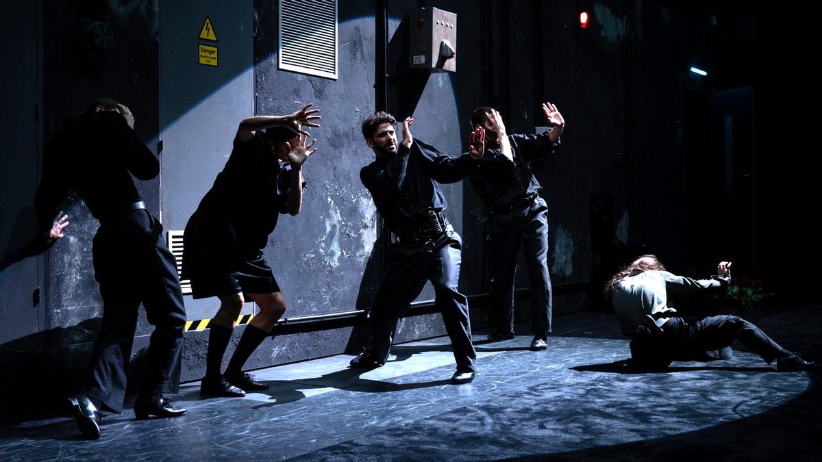 Un momento de ’Opening night’, lo último de La Veronal. Un momento de ’Opening night’, lo último de La Veronal.