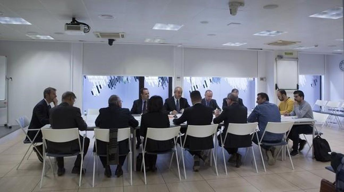 Reunión de la comisión de seguimiento de inversiones de Seat. Reunión de la comisión de seguimiento de inversiones de Seat.