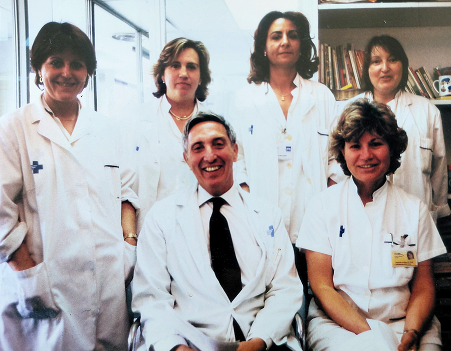 Equipo de la primera hemodiálisis