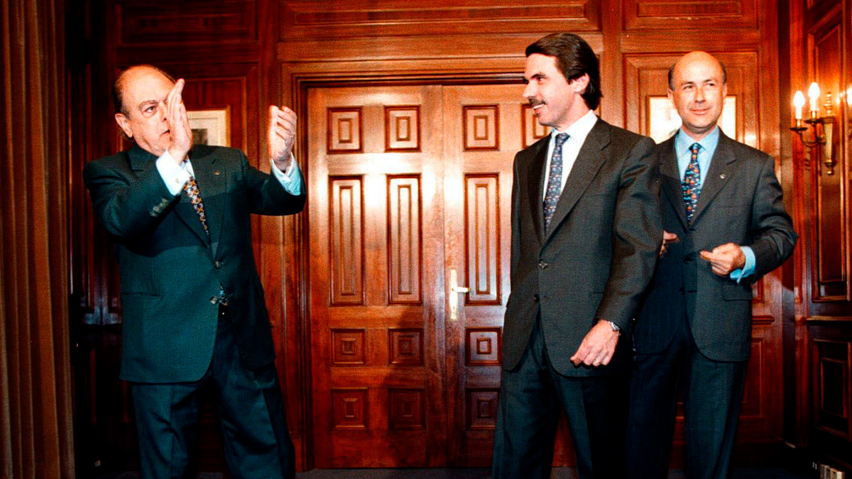 El presidente de España, José María Aznar, y el de la Generalitat, Jordi Pujol, en 2003.