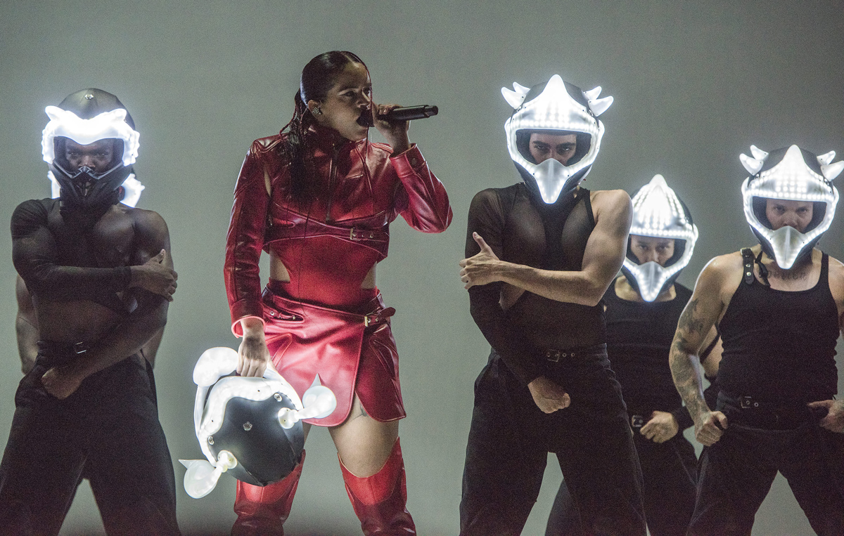 Rosalía en la gira de Motomami en el Palau Sant Jordi en 2022